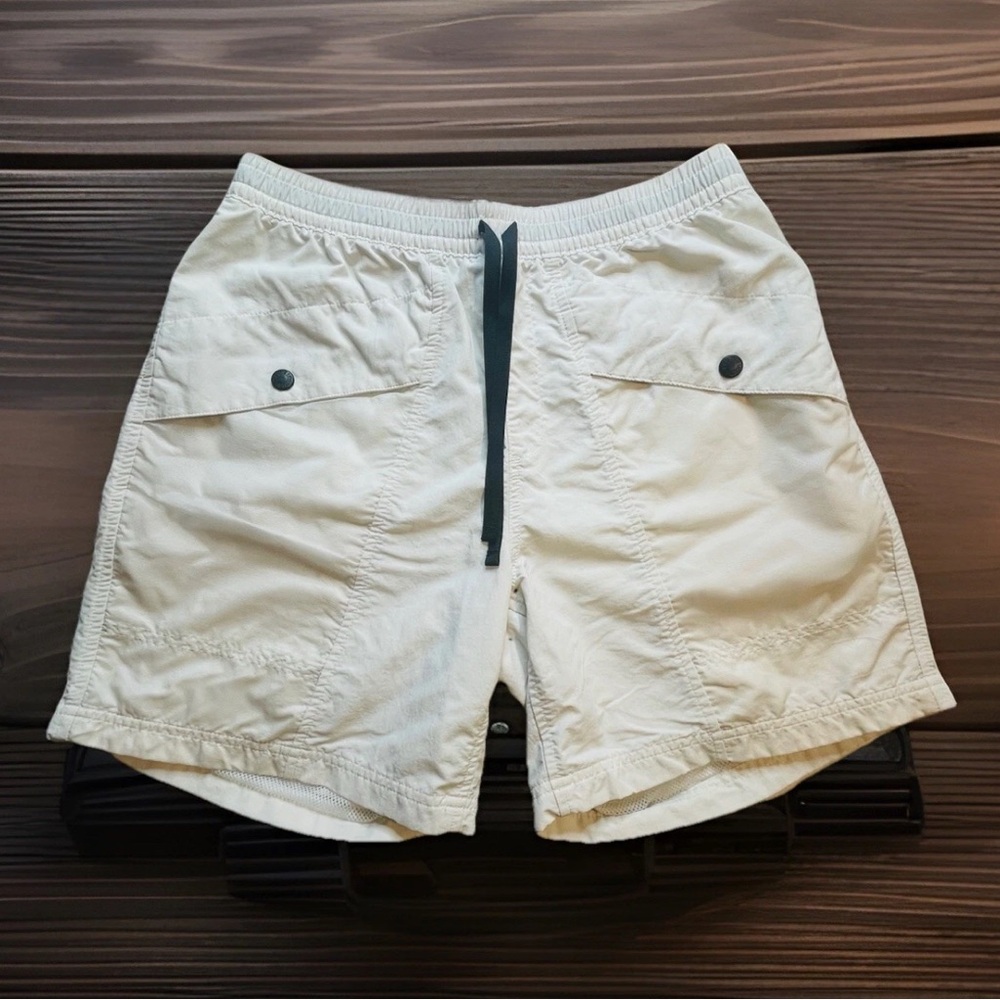 The North Face Beige Hiking Shorts Men’s S Mesh Lined Trail Utility